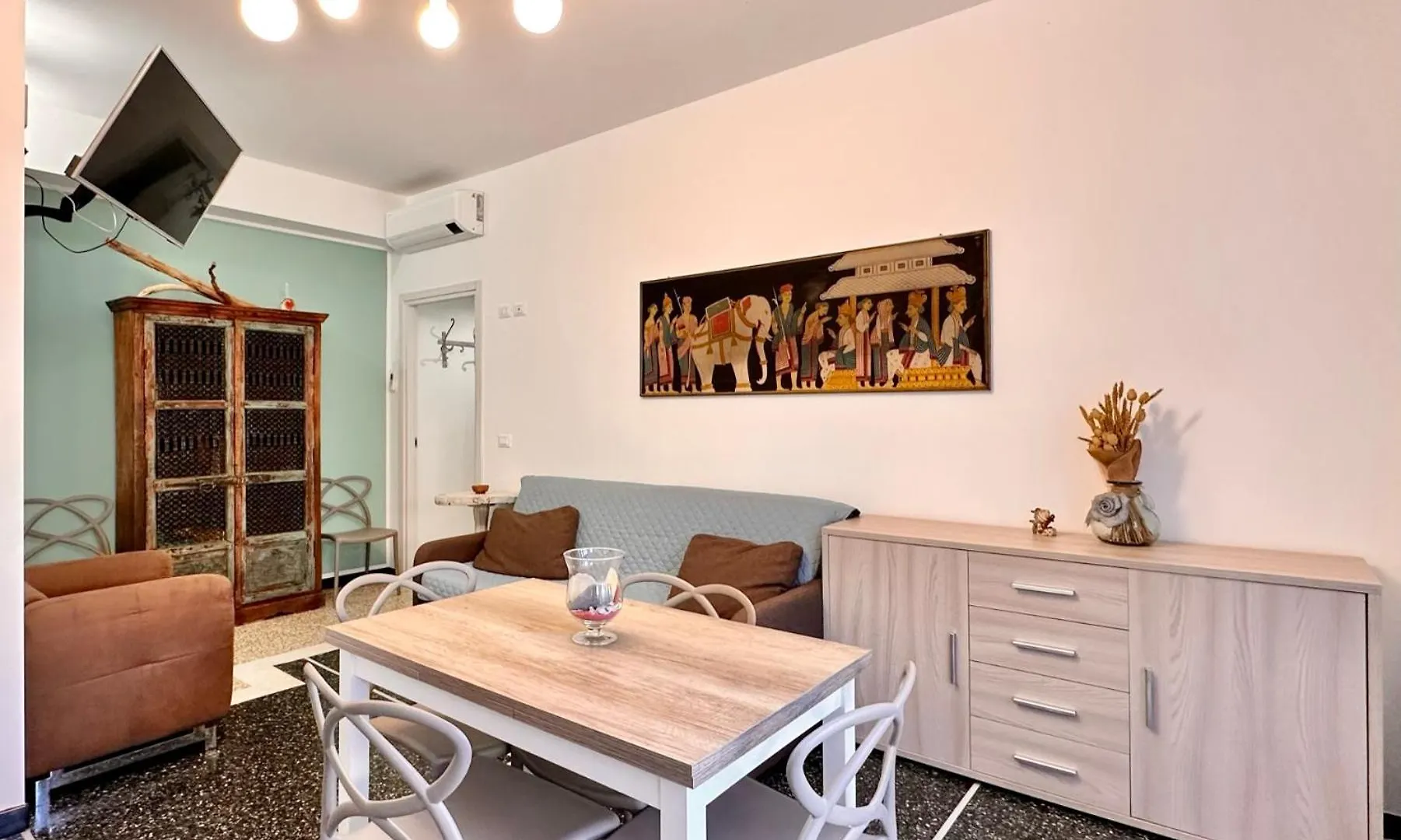 Hostdomus - Casa Tiffany Apartment Finale Ligure Italy
