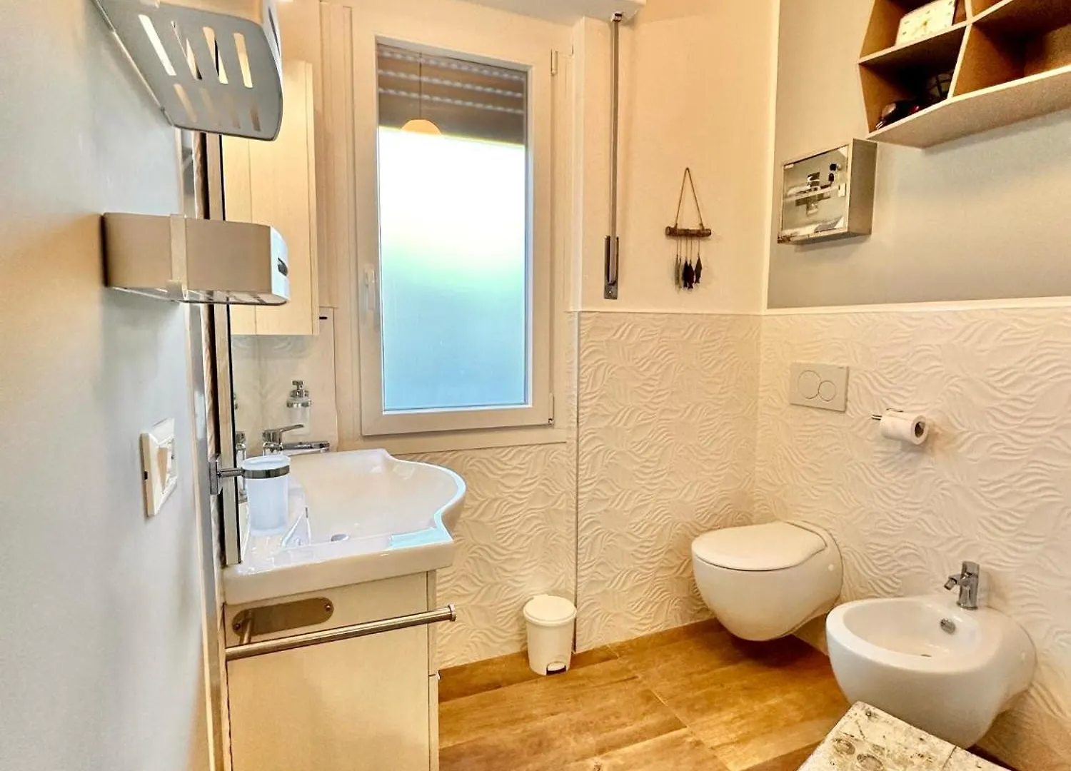 Hostdomus - Casa Tiffany Apartment Finale Ligure Italy