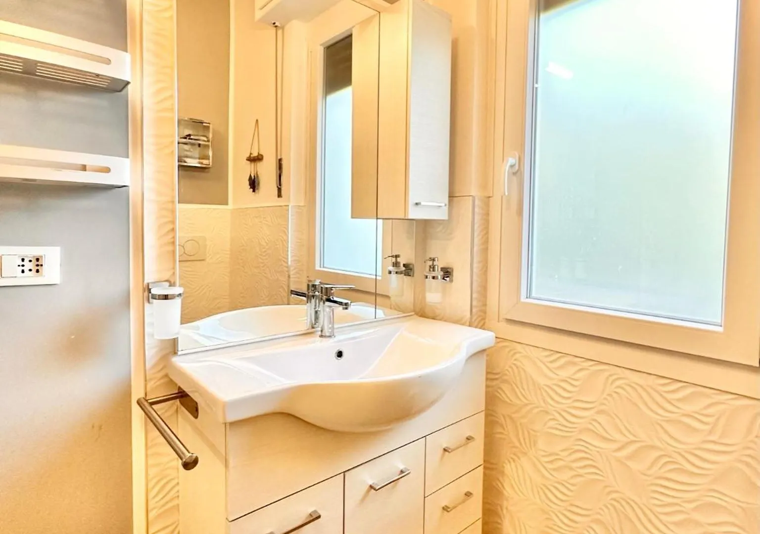 Hostdomus - Casa Tiffany Apartment Finale Ligure