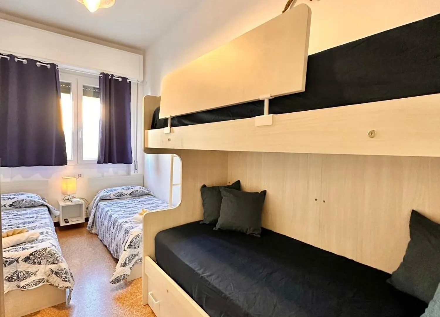 Hostdomus - Casa Tiffany Apartment Finale Ligure 0*,