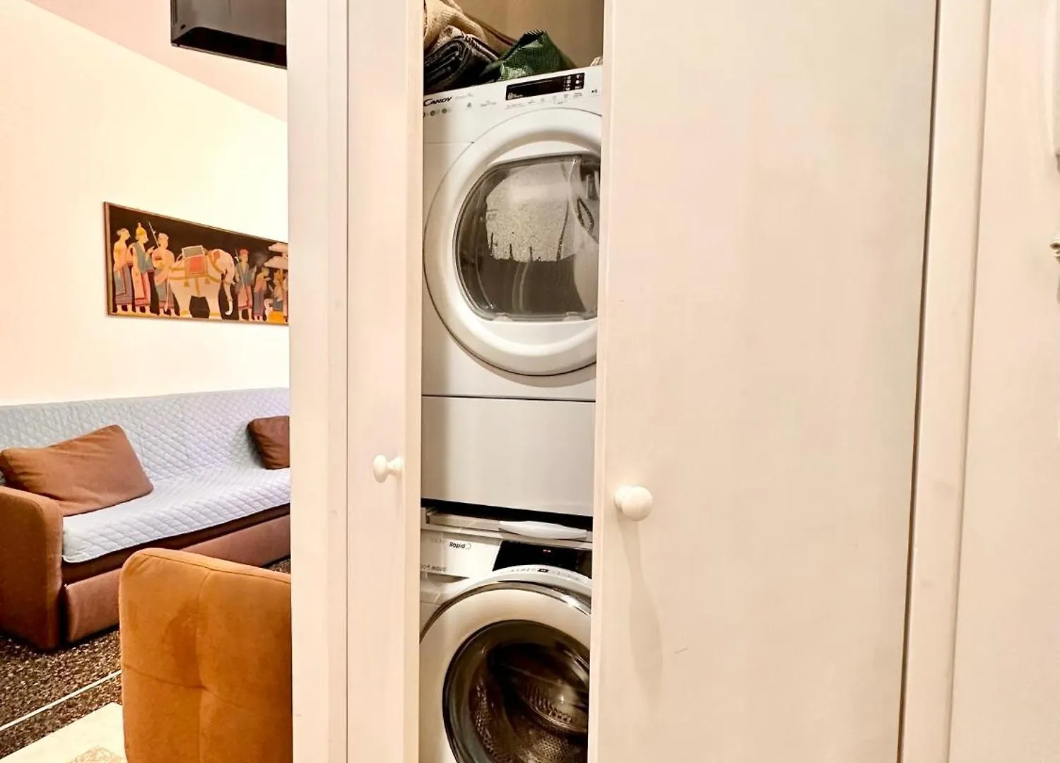Hostdomus - Casa Tiffany Apartment Finale Ligure Italy
